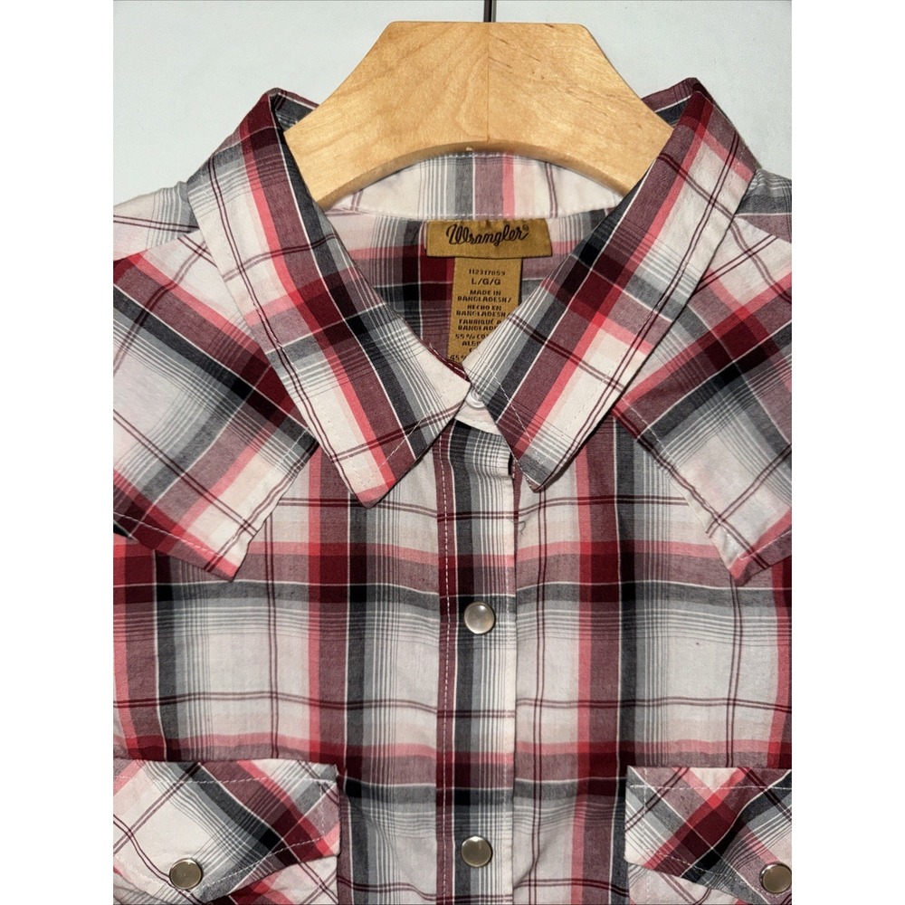 Wrangler Womens LG Long Sleeve Pearl Snap Western Shirt Red/Black Plaid